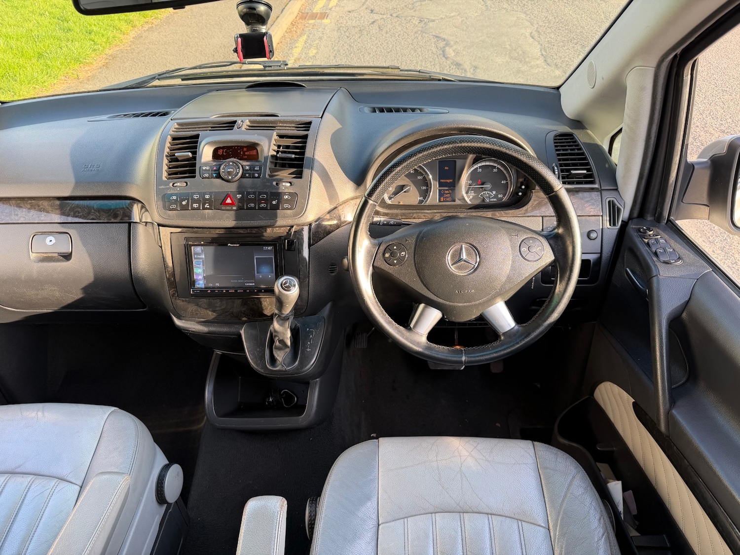 Used Mercedes-Benz Viano 2011 for sale - 78111636: Photo 6