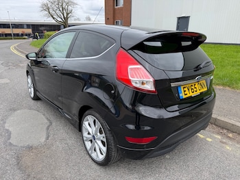 Used Ford Fiesta 2015 for sale - 78084641: Photo