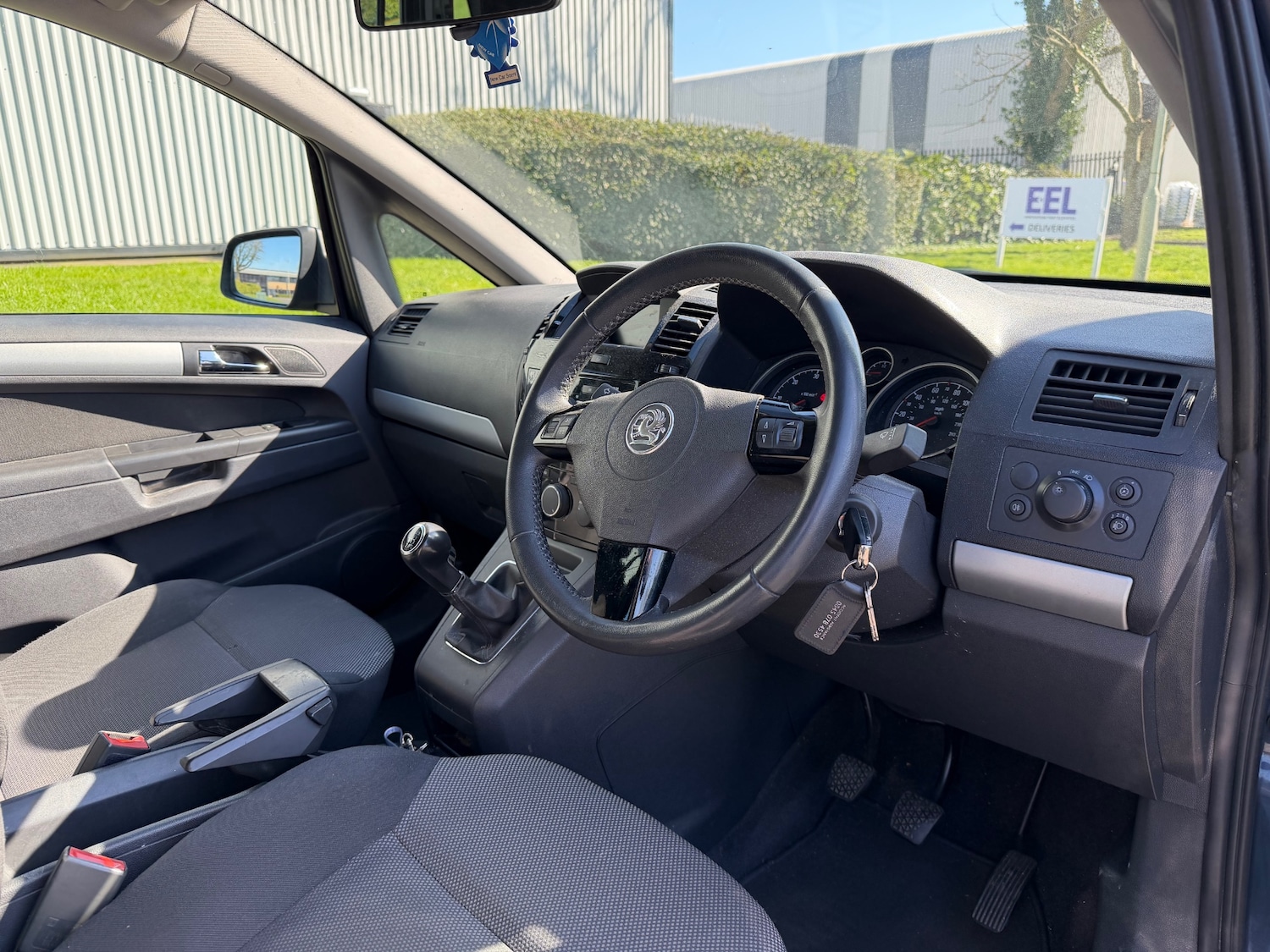 Used Vauxhall Zafira 2011 for sale - 77932968: Photo 23