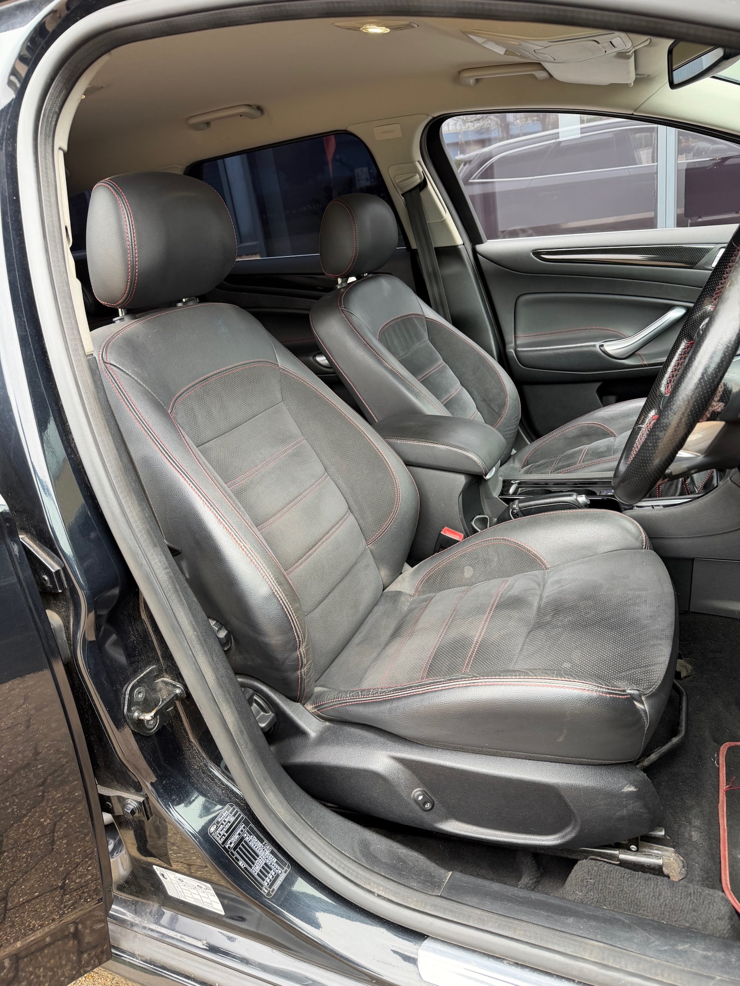 Used Ford Mondeo 2012 for sale - 77793298: Photo 8