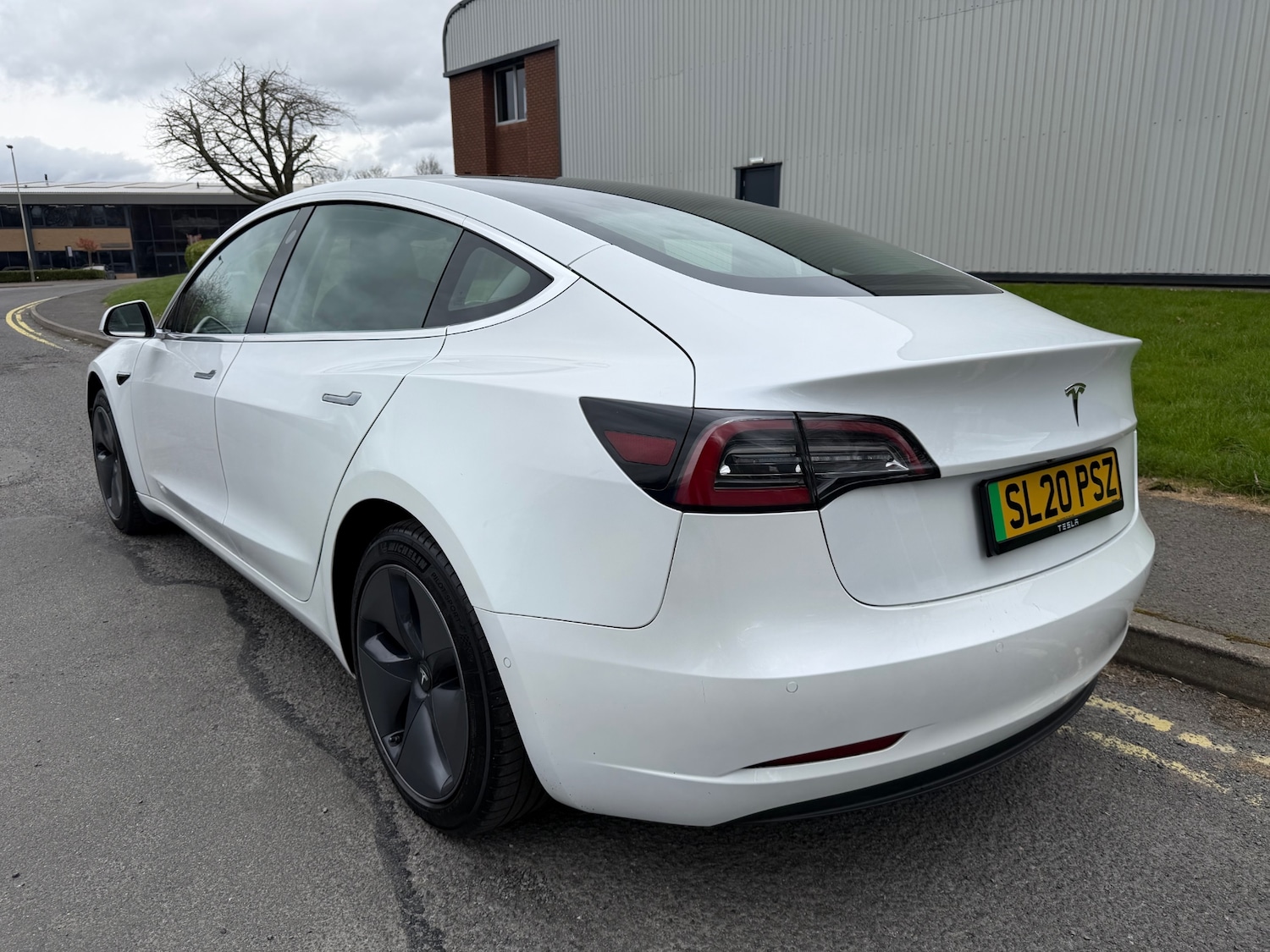 Used Tesla Model 3 2020 for sale - 77998774: Photo 3