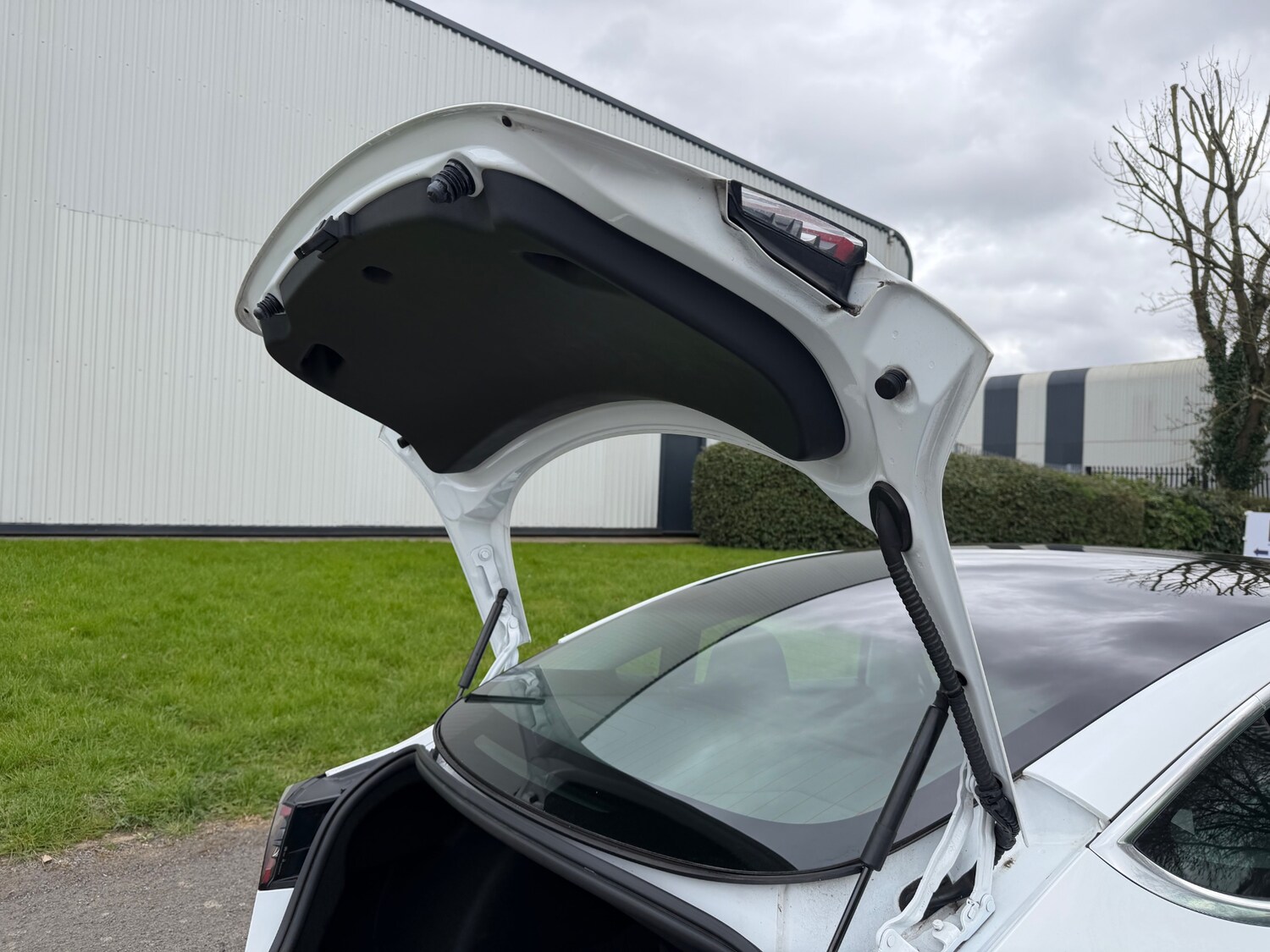 Used Tesla Model 3 2020 for sale - 77998774: Photo 32