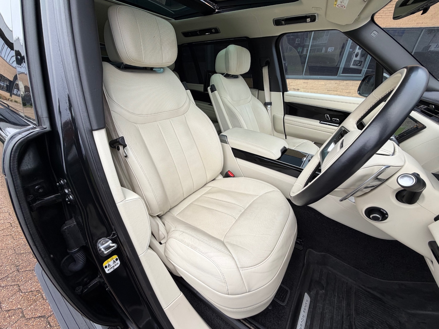 Used Land Rover Range Rover 2022 for sale - 77779081: Photo 7