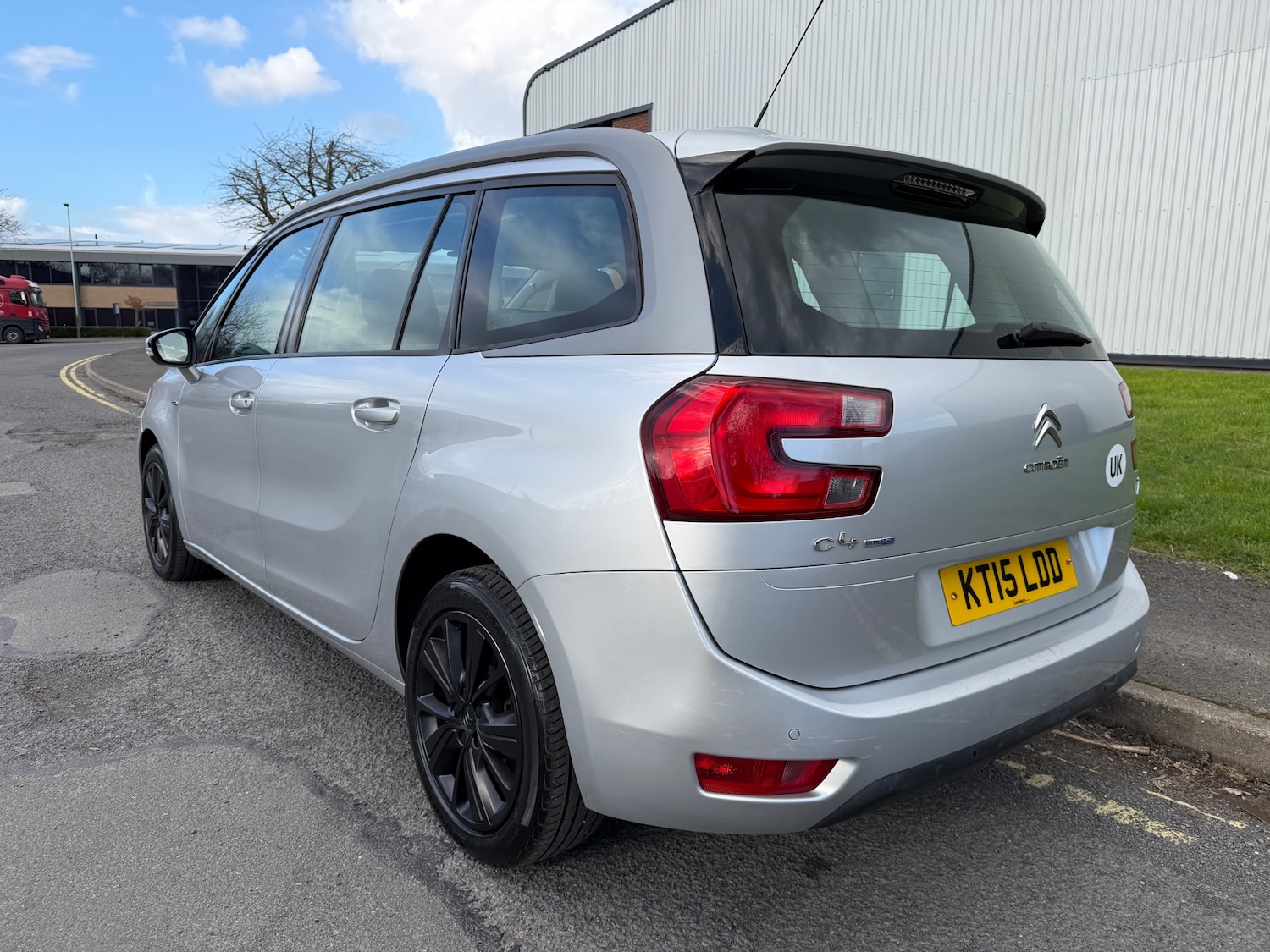 Used Citroen Grand C4 Picasso 2015 for sale - 78071102: Photo 3