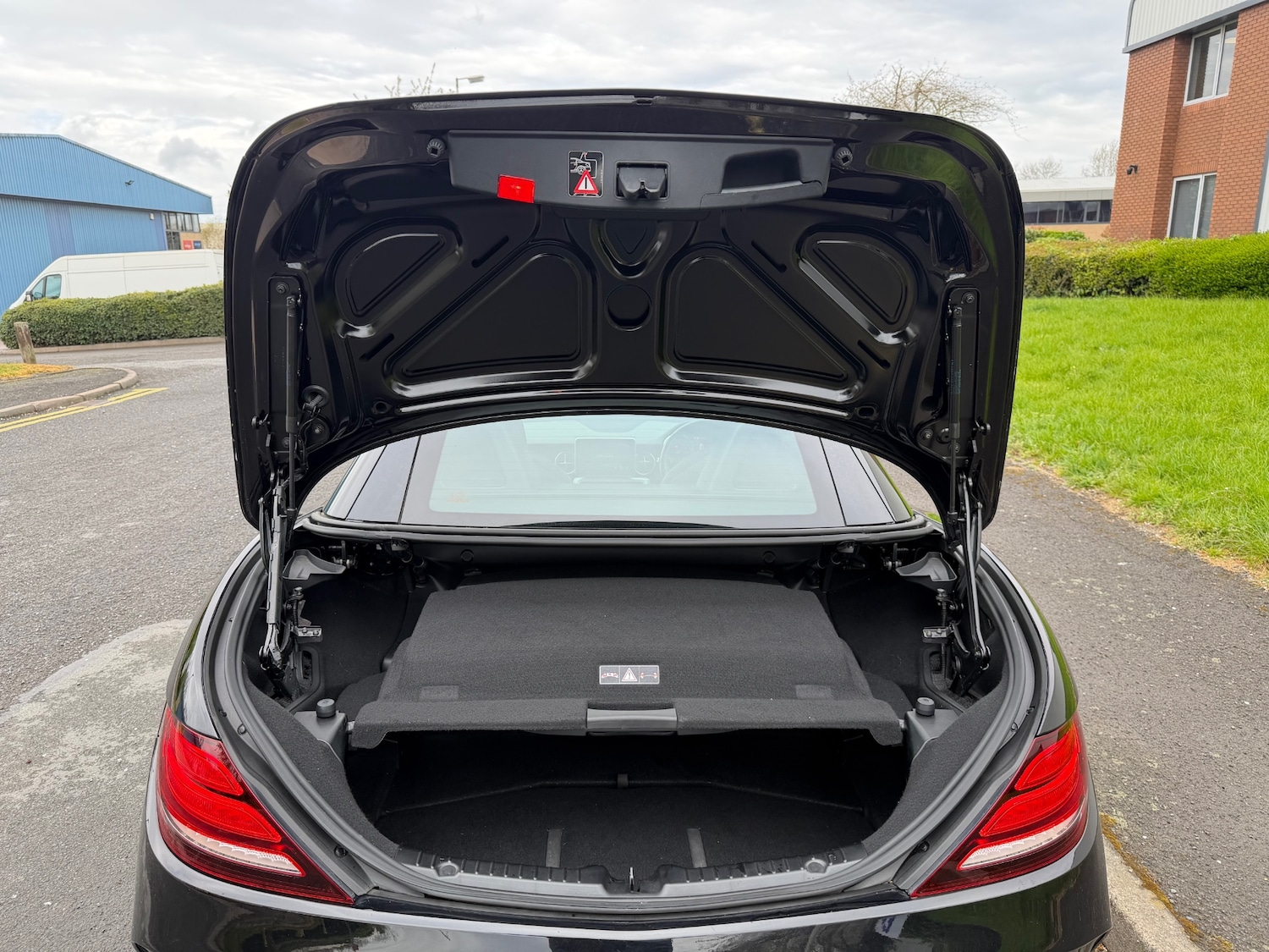 Used Mercedes-Benz SLC 2017 for sale - 78213670: Photo 39