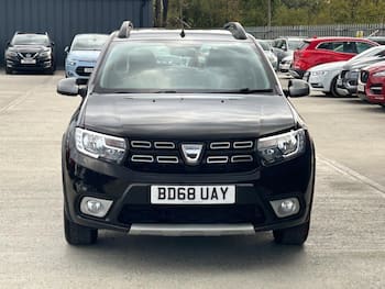 Used Dacia Sandero Stepway 2018 for sale - 79688109: Photo
