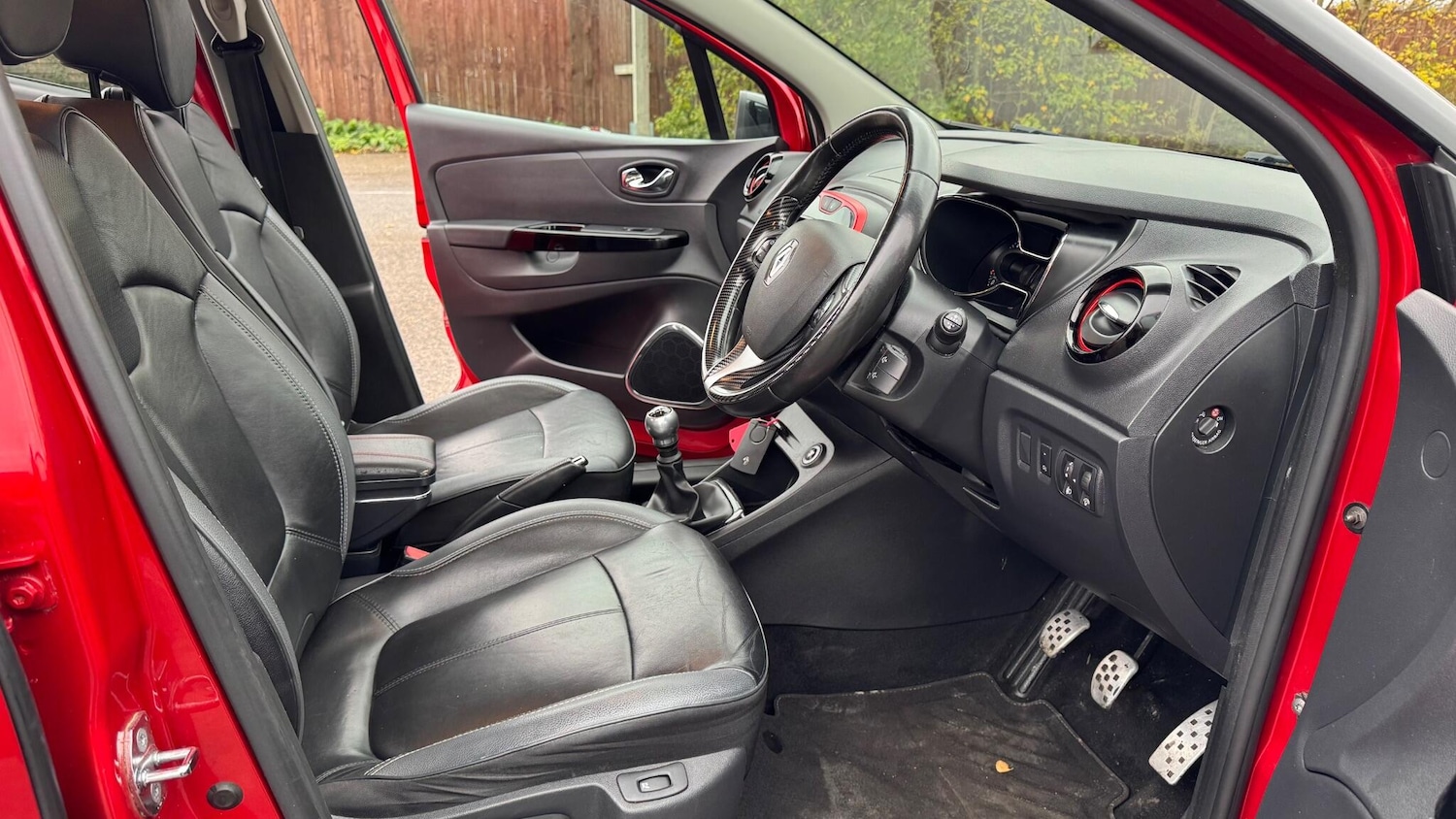 Used Renault Captur 2017 for sale - 76765687: Photo 22