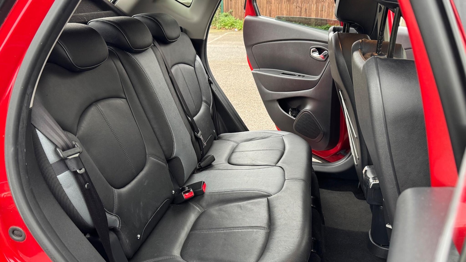 Used Renault Captur 2017 for sale - 76765687: Photo 25