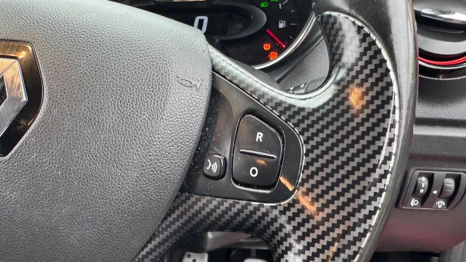 Used Renault Captur 2017 for sale - 76765687: Photo 31