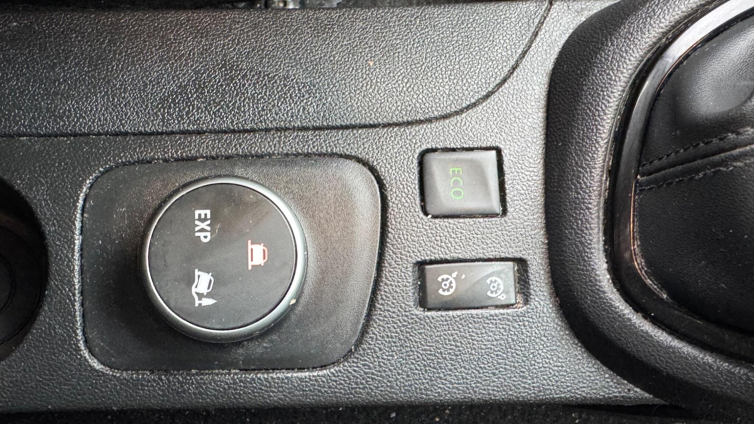 Used Renault Captur 2017 for sale - 76765687: Photo 33