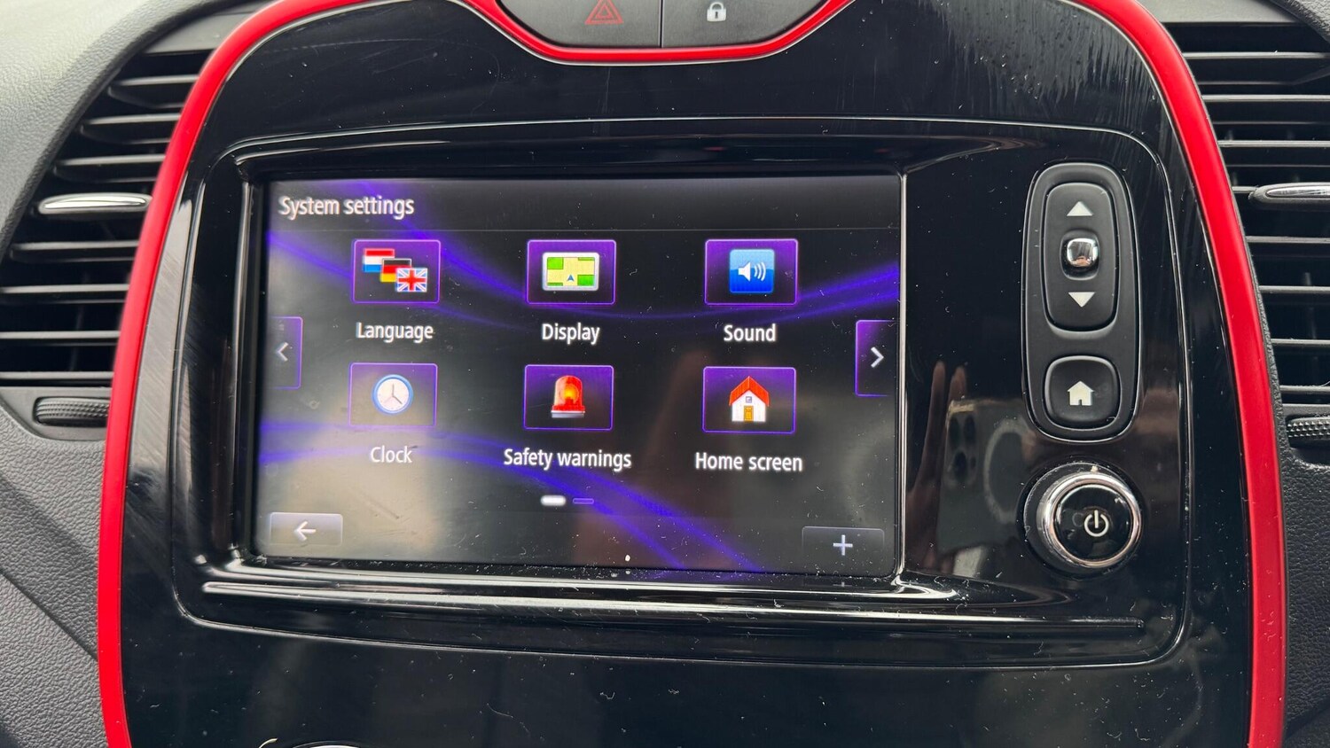 Used Renault Captur 2017 for sale - 76765687: Photo 38