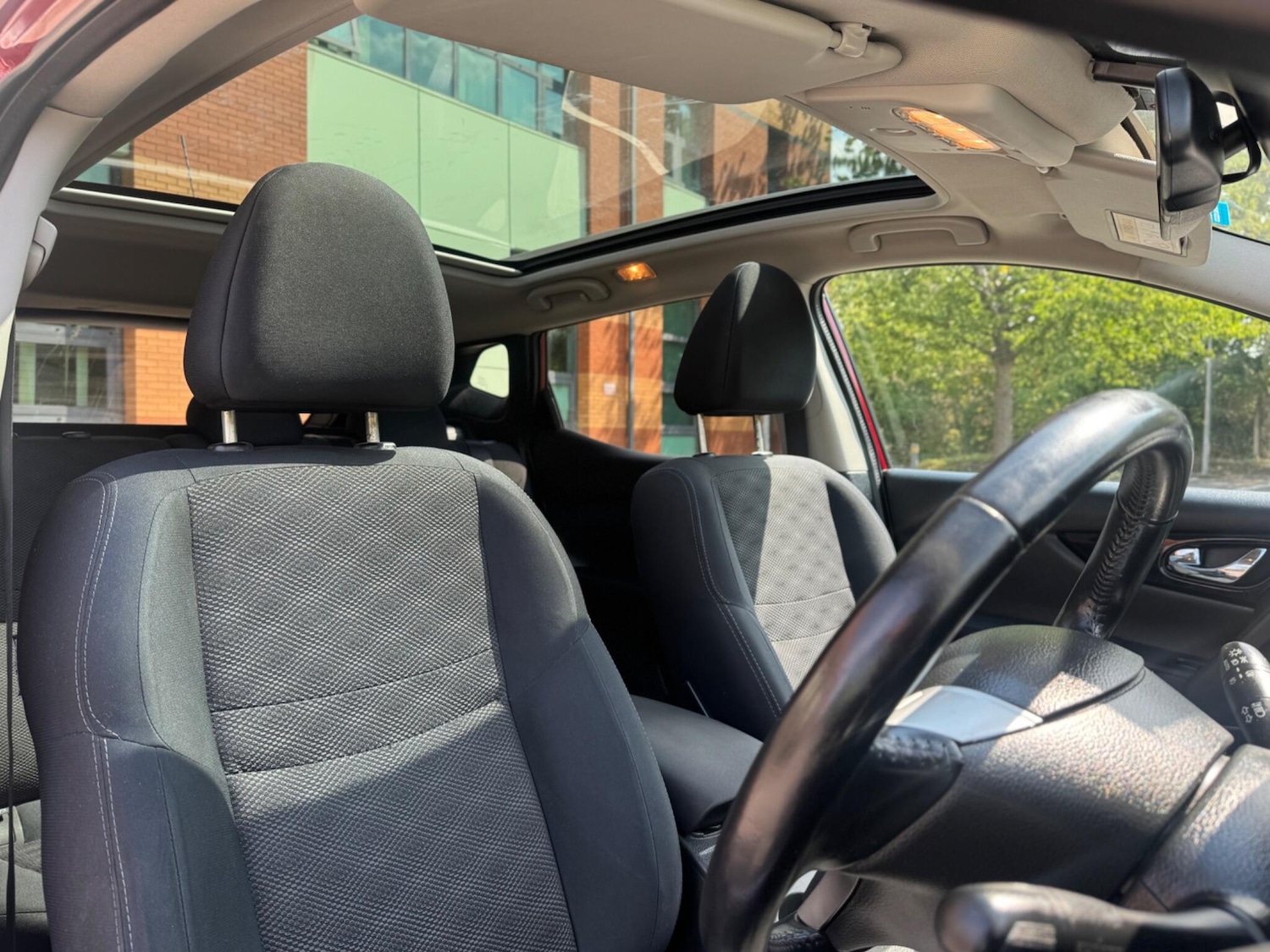 Used Nissan Qashqai 2015 for sale - 76585492: Photo 28