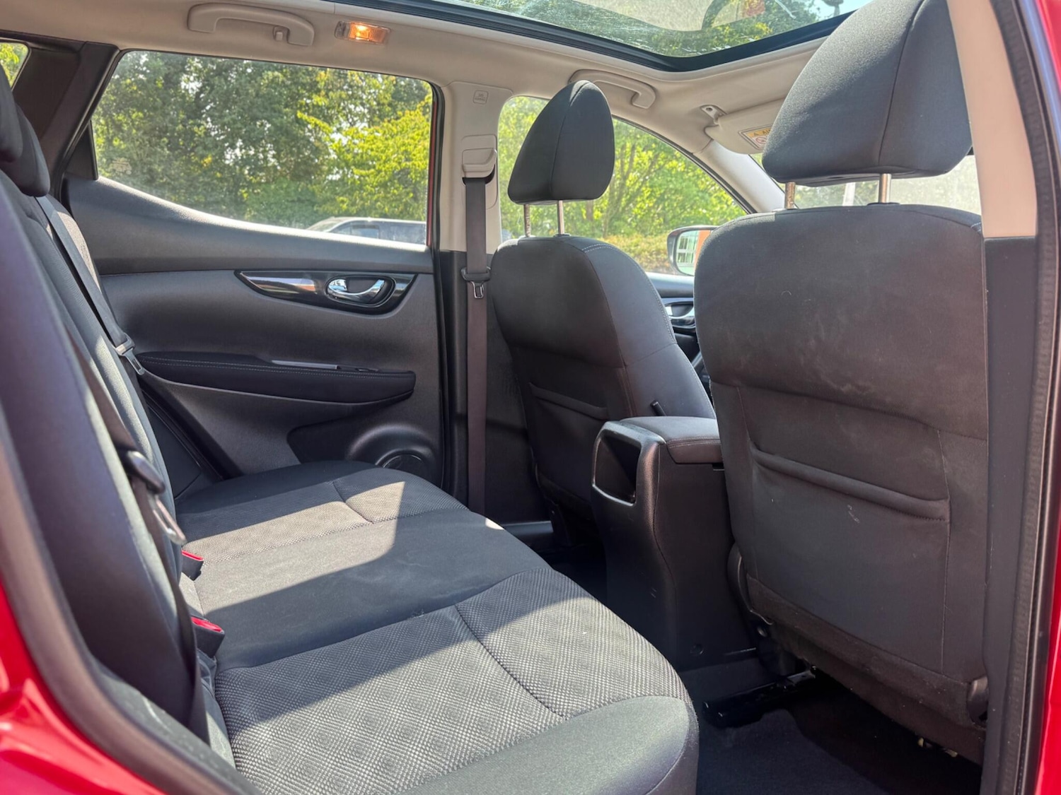 Used Nissan Qashqai 2015 for sale - 76585492: Photo 34