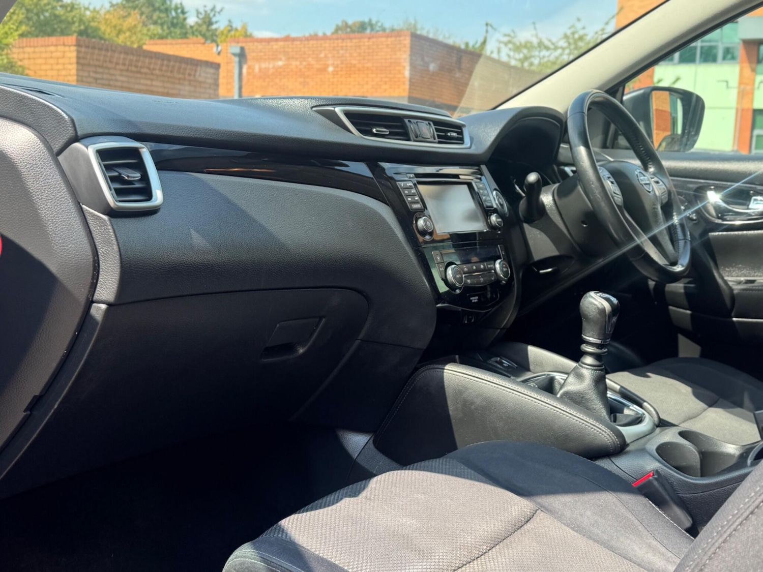 Used Nissan Qashqai 2015 for sale - 76585492: Photo 38