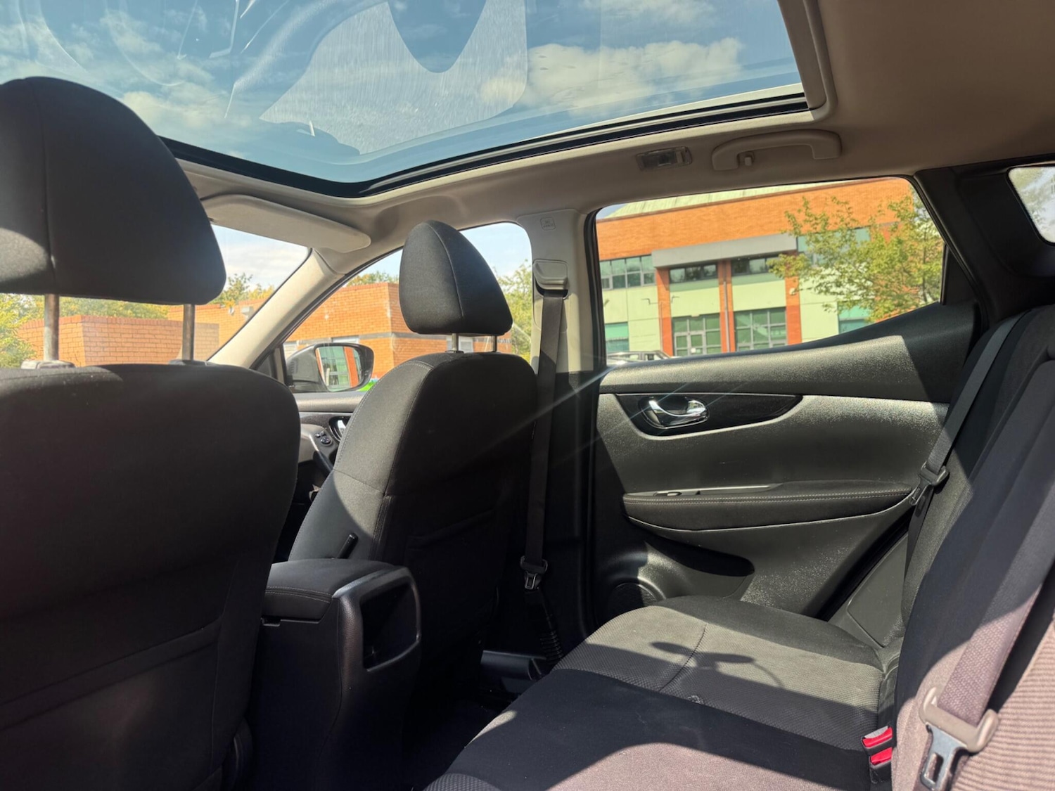 Used Nissan Qashqai 2015 for sale - 76585492: Photo 41