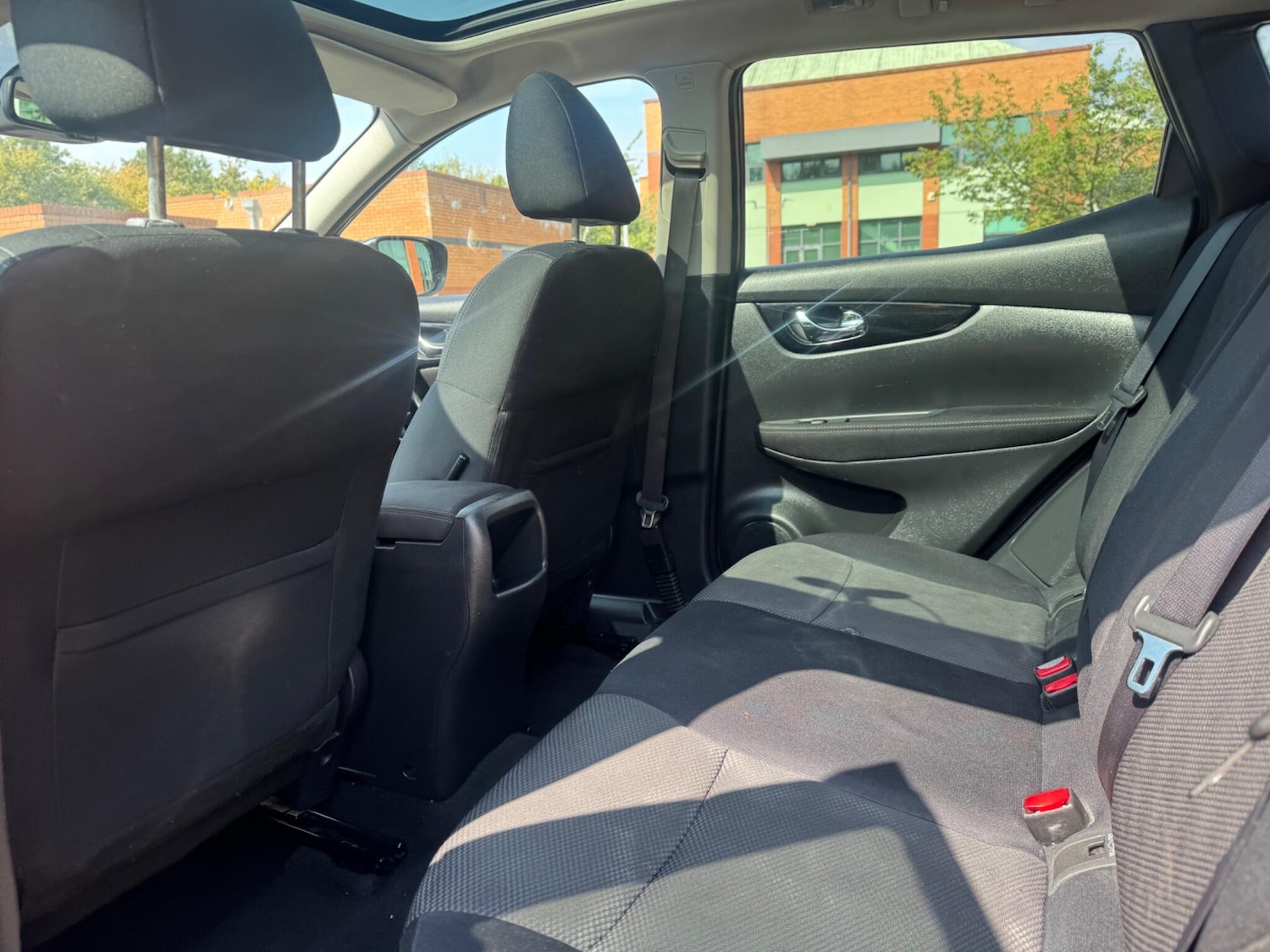 Used Nissan Qashqai 2015 for sale - 76585492: Photo 42