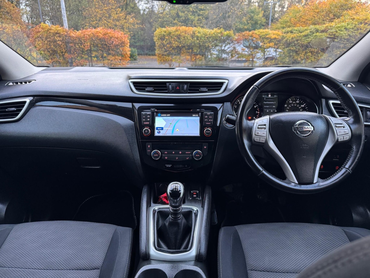 Used Nissan Qashqai for sale - 76992443: Photo 11