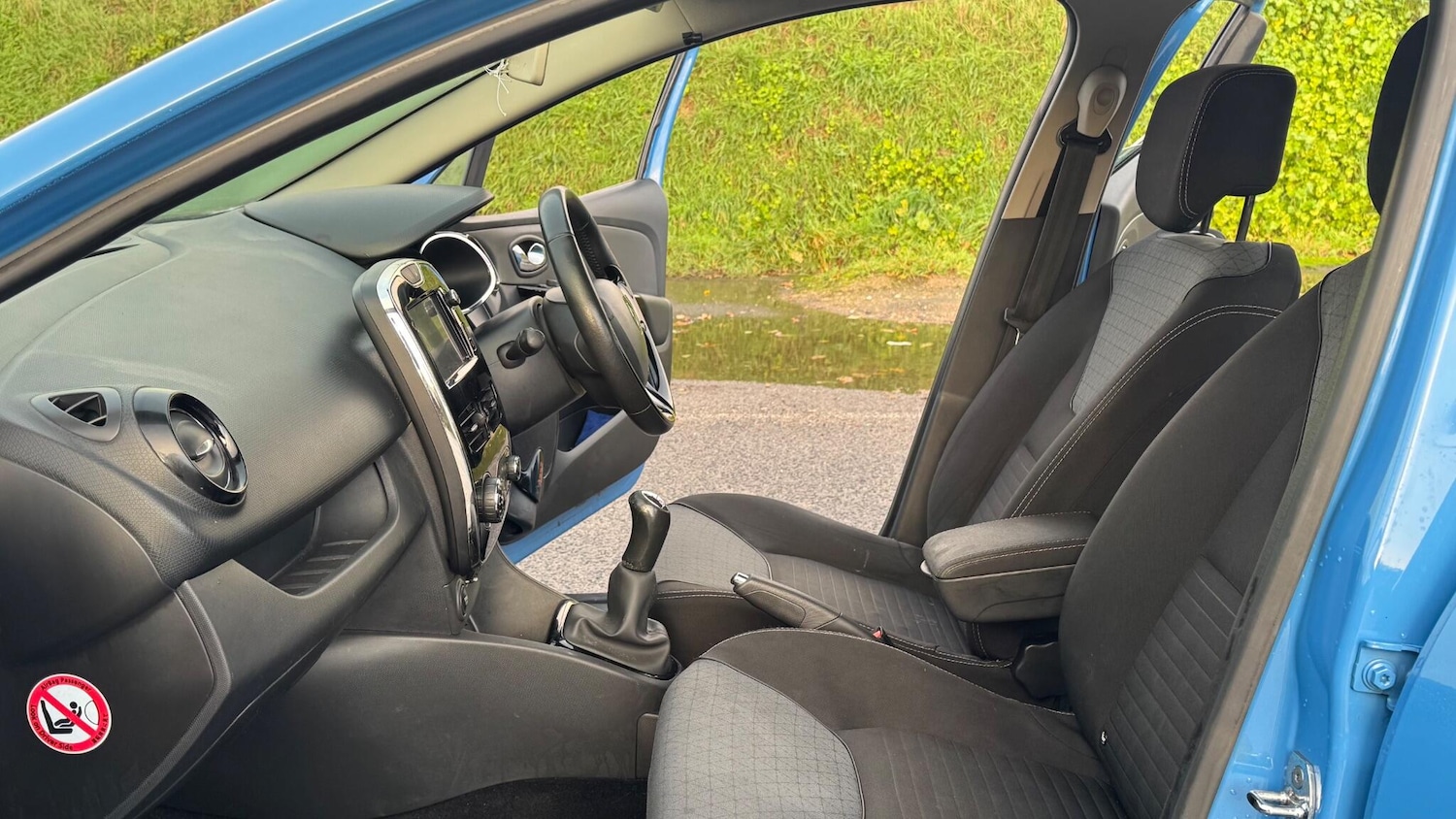 Used Renault Clio 2013 for sale - 76866105: Photo 36