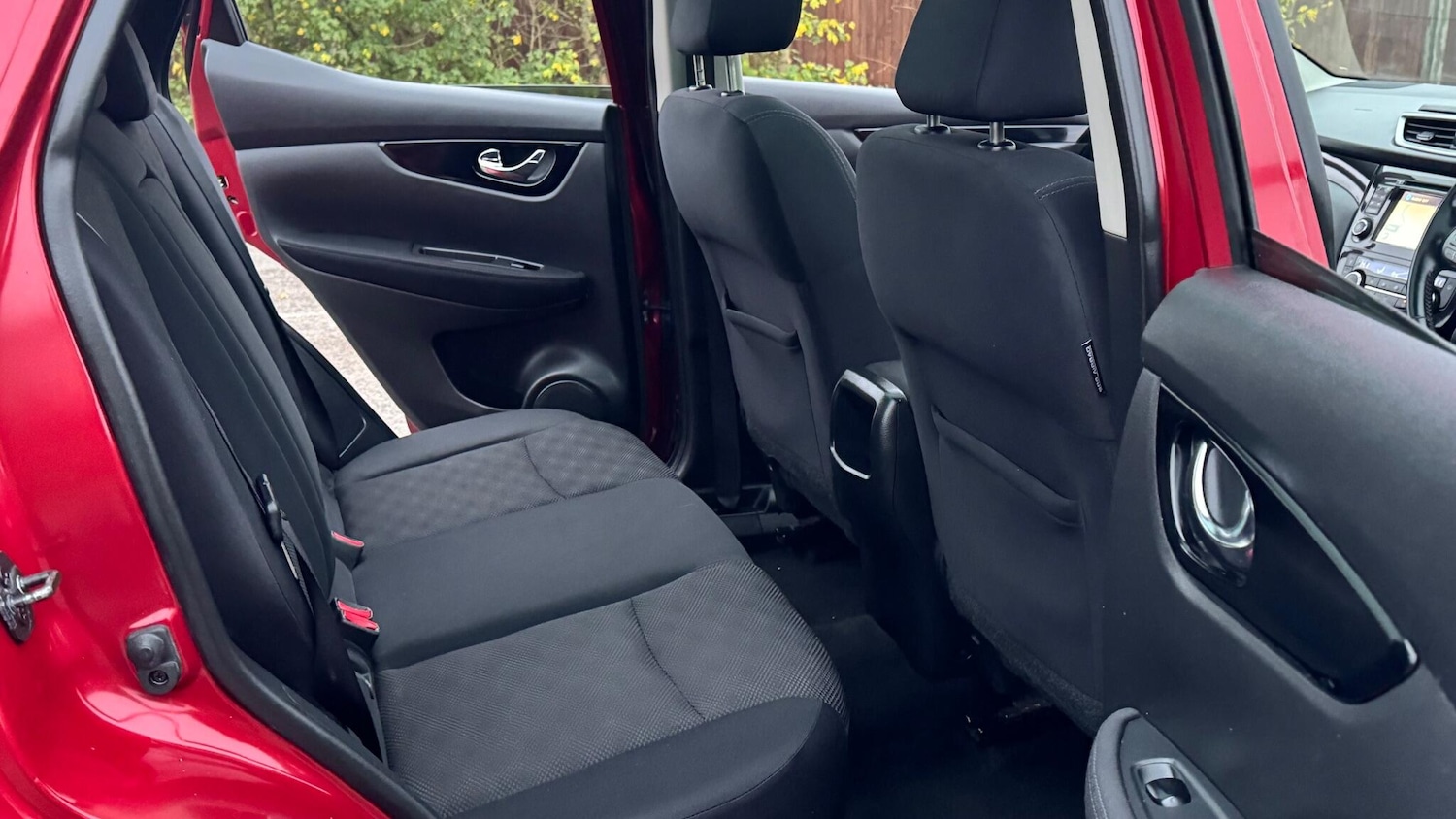 Used Nissan Qashqai 2014 for sale - 76597460: Photo 23