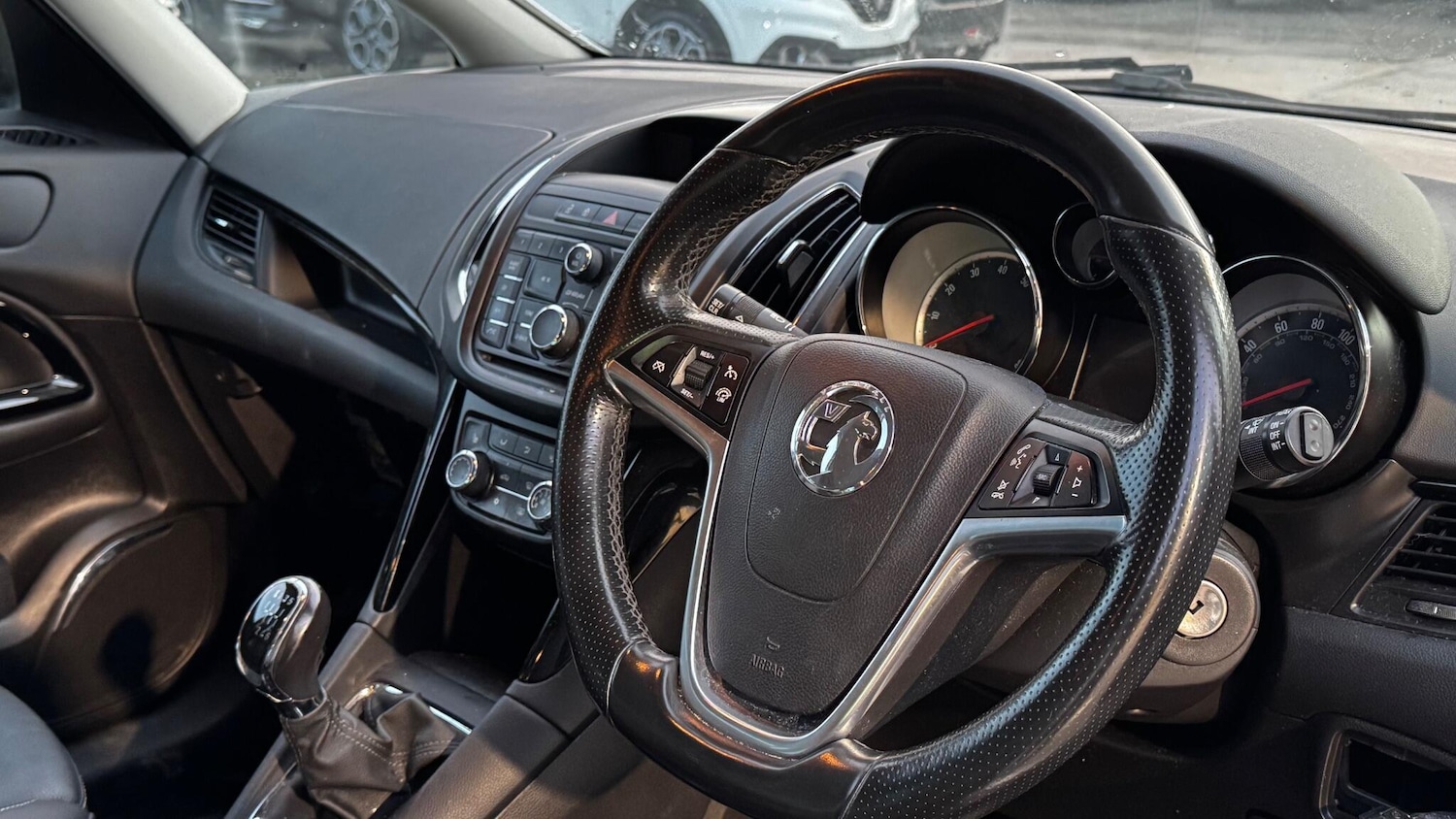 Used Vauxhall Zafira 2015 for sale - 77396354: Photo 6