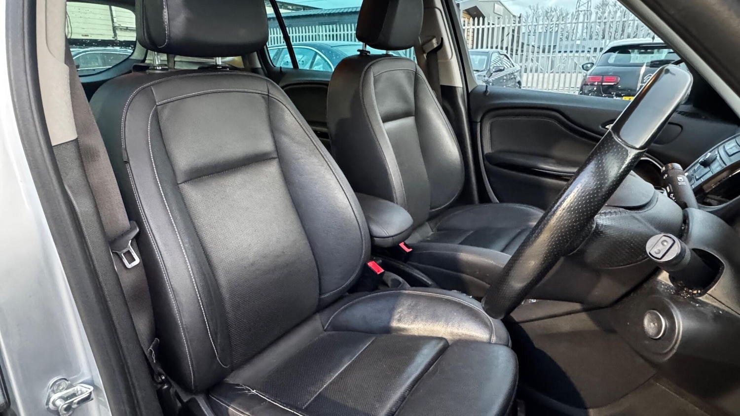 Used Vauxhall Zafira 2015 for sale - 77396354: Photo 7