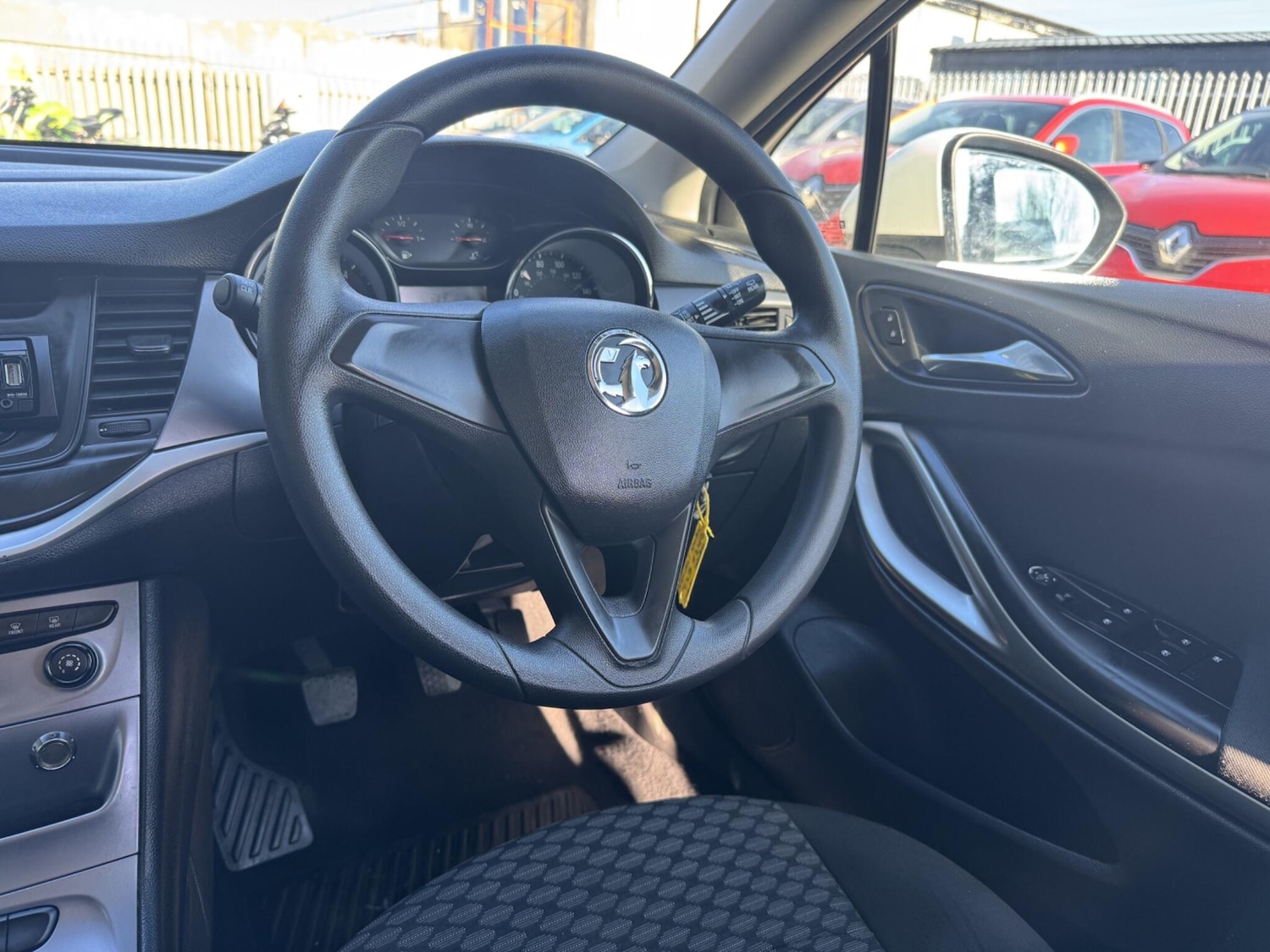 Used Vauxhall Astra for sale - 77737036: Photo 28