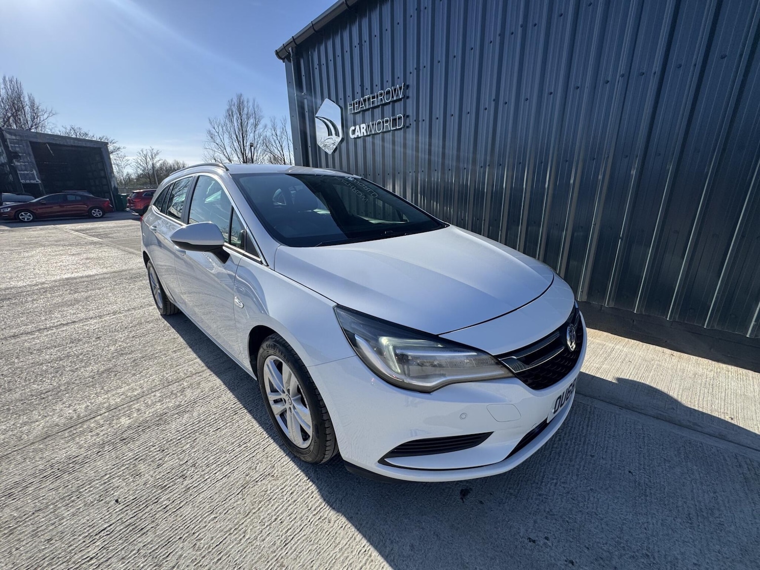Used Vauxhall Astra for sale - 77737036: Photo 3