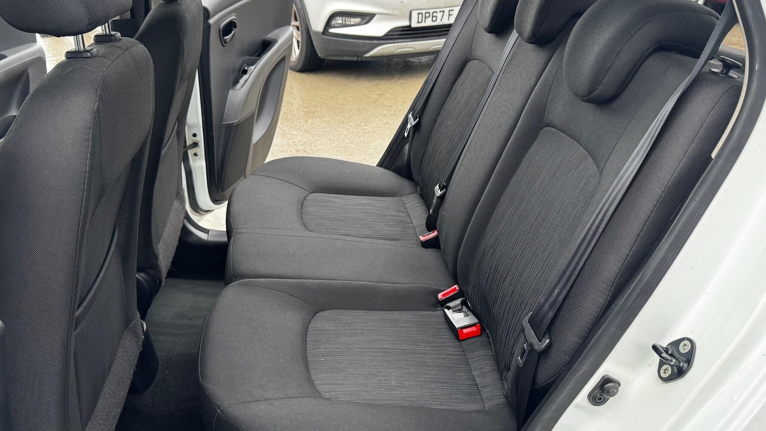 Used Hyundai i10 2012 for sale - 77255065: Photo 19