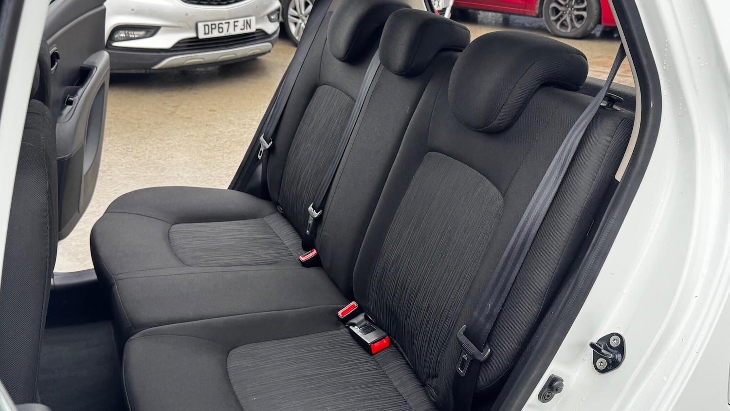 Used Hyundai i10 2012 for sale - 77255065: Photo 20