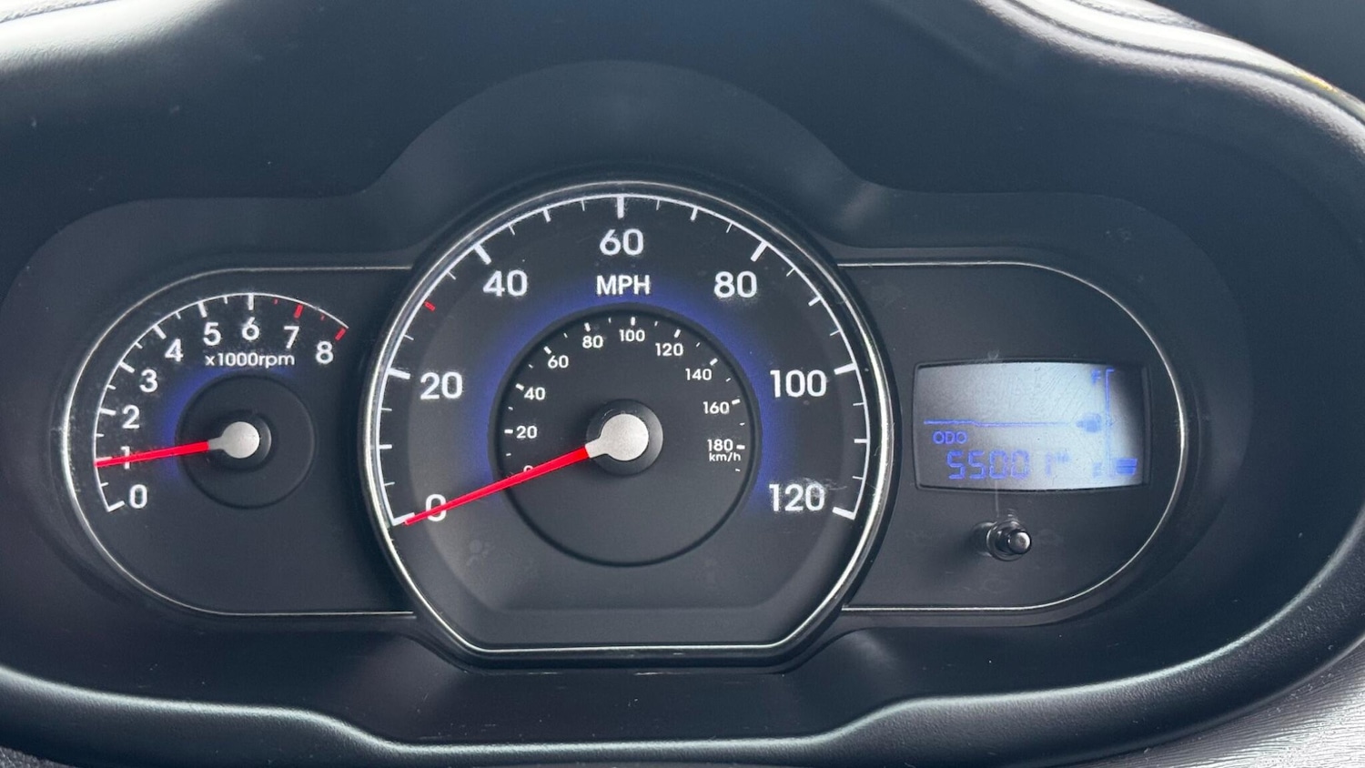 Used Hyundai i10 2012 for sale - 77255065: Photo 26