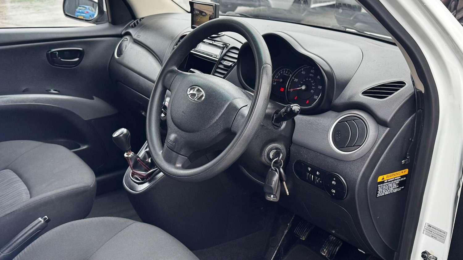 Used Hyundai i10 2012 for sale - 77255065: Photo 28