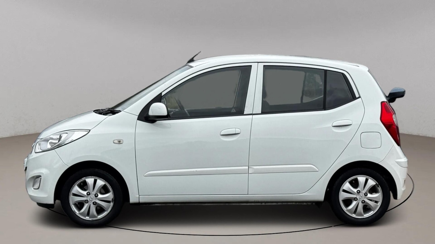 Used Hyundai i10 2012 for sale - 77255065: Photo 5