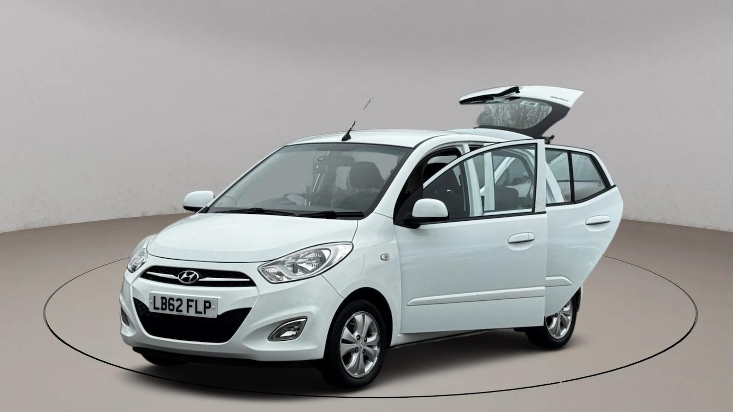 Used Hyundai i10 2012 for sale - 77255065: Photo 7