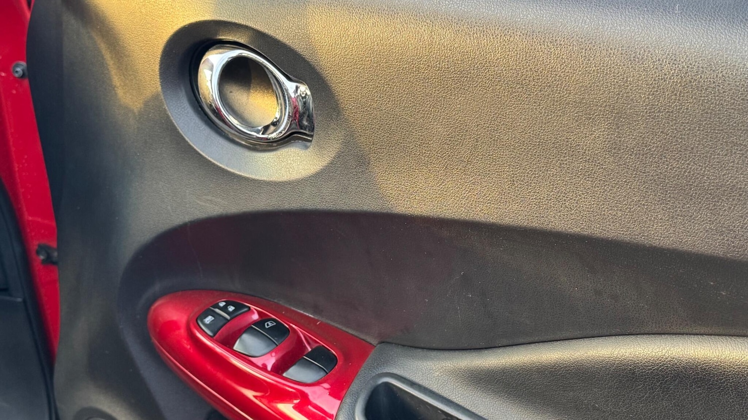 Used Nissan Juke 2015 for sale - 76953213: Photo 35