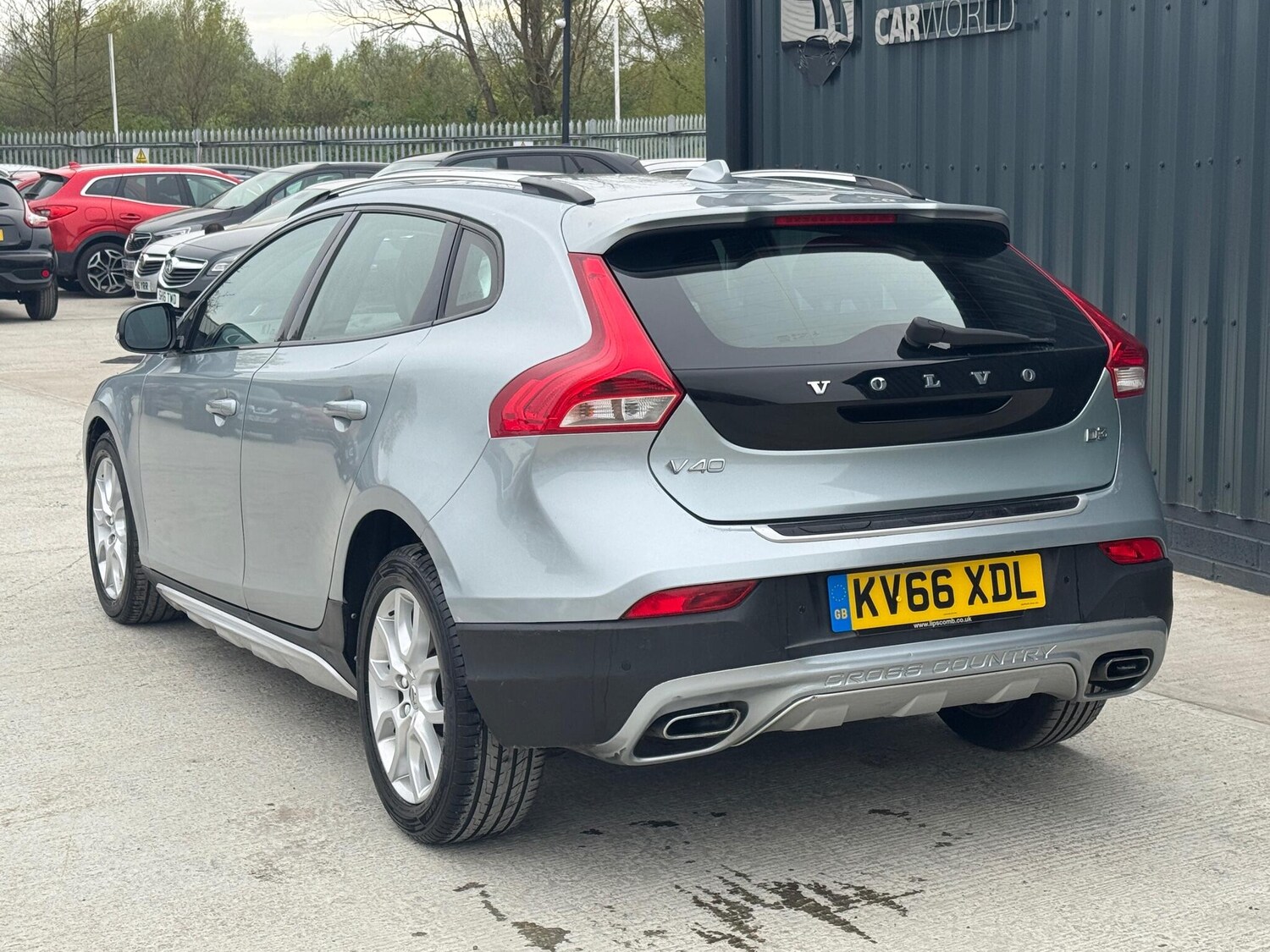 Used Volvo V40 Cross Country for sale - 78214664: Photo 11