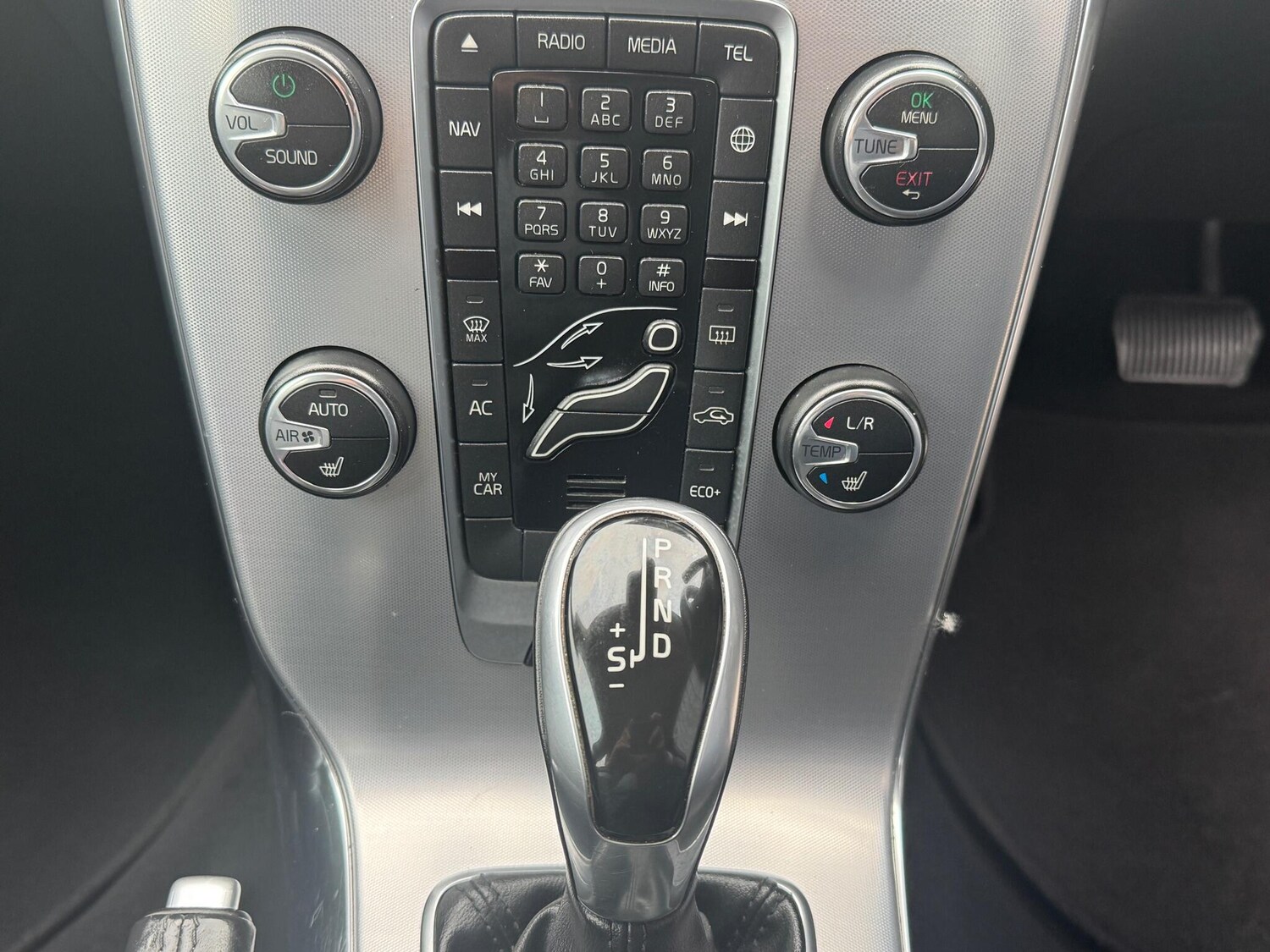 Used Volvo V40 Cross Country for sale - 78214664: Photo 19