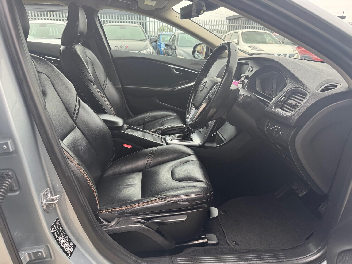 Used Volvo V40 Cross Country for sale - 78214664: Photo 22