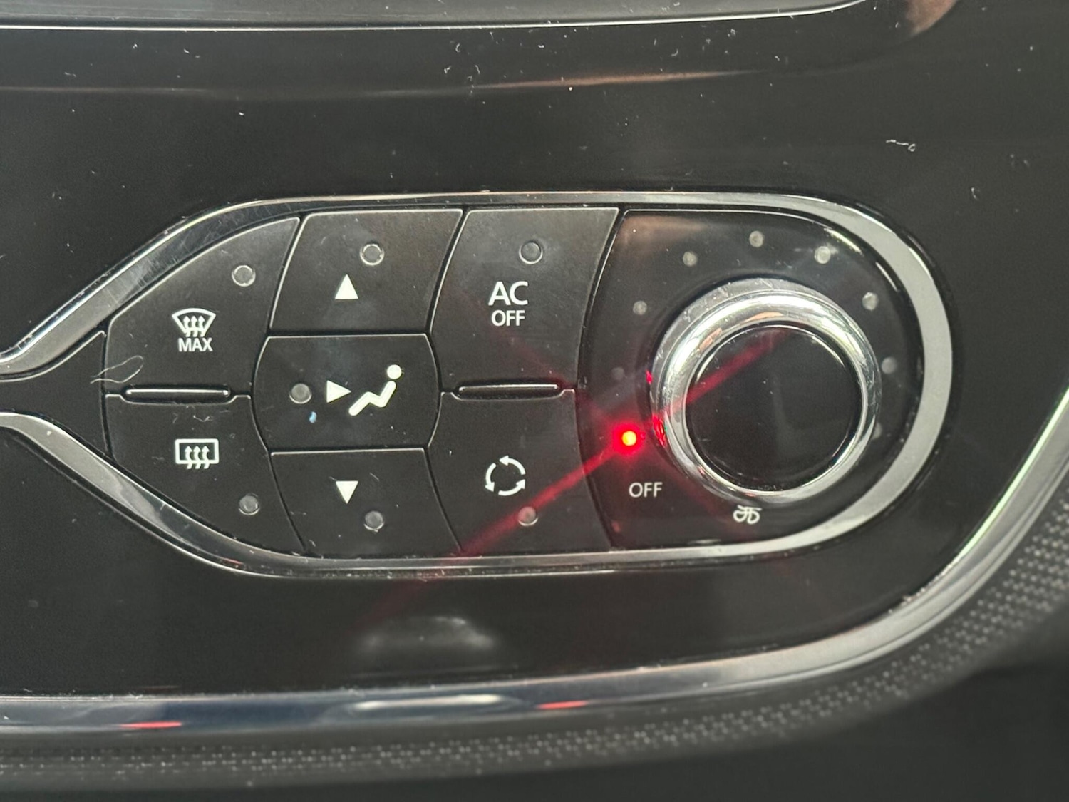 Used Renault Captur 2014 for sale - 76994105: Photo 18