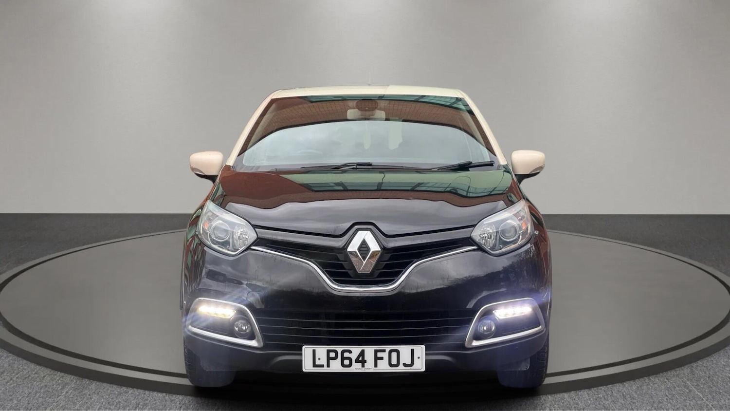 Used Renault Captur 2014 for sale - 76994105: Photo 6