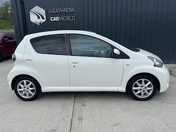 Used Toyota AYGO 2013 for sale - 78648489: Photo