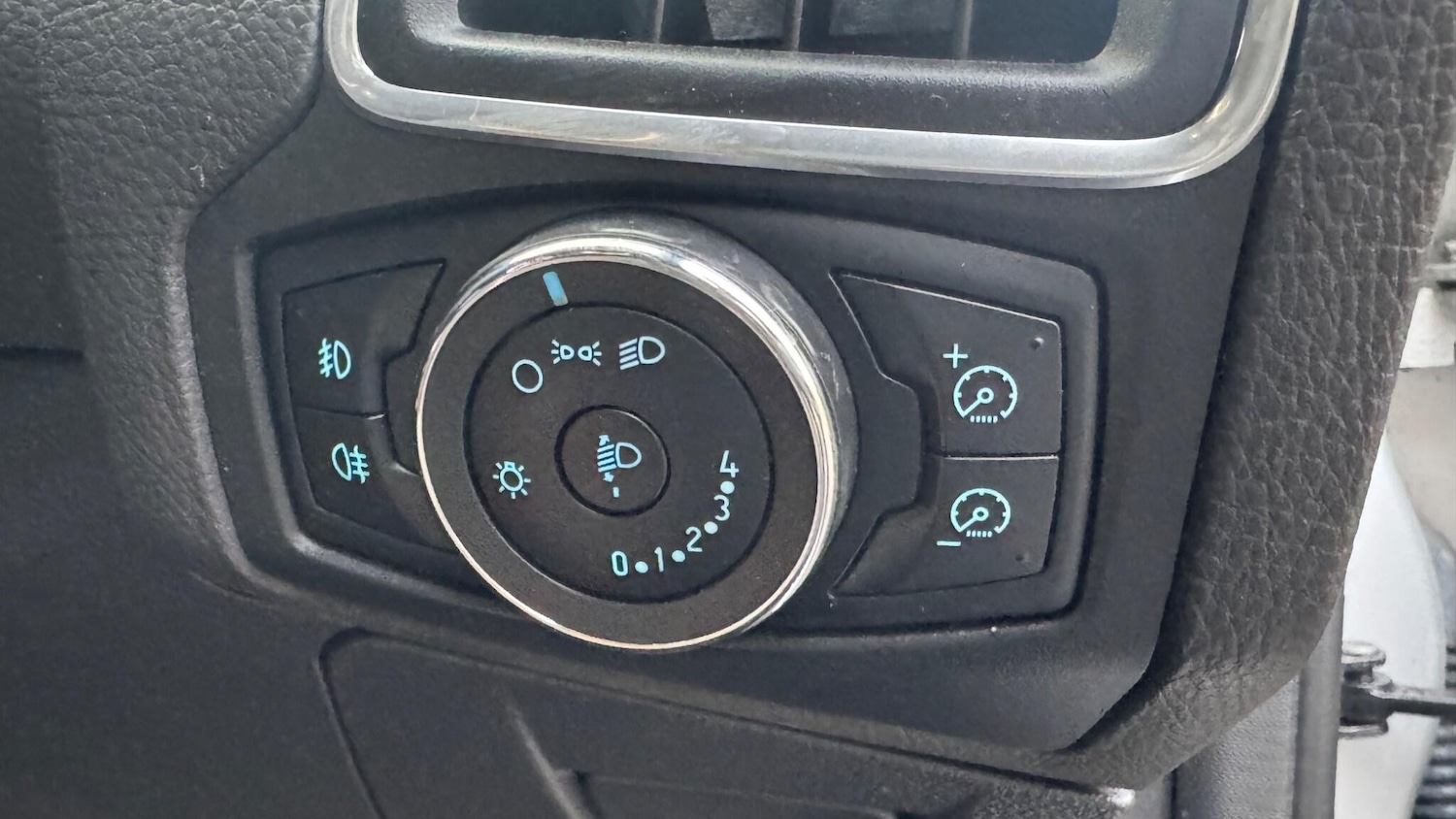 Used Ford Focus 2011 for sale - 77175655: Photo 30