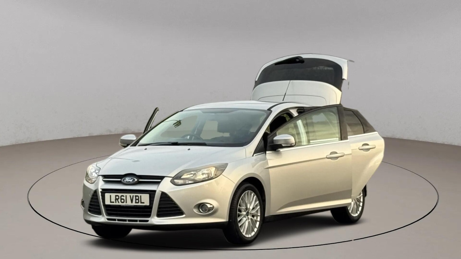 Used Ford Focus 2011 for sale - 77175655: Photo 4