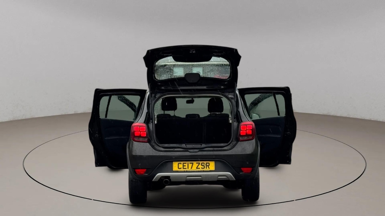 Used Dacia Sandero Stepway 2017 for sale - 76865471: Photo 13