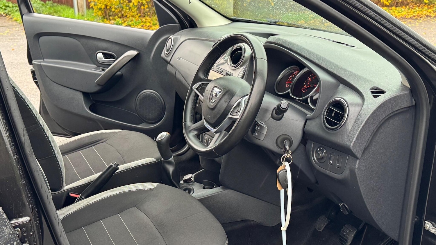 Used Dacia Sandero Stepway 2017 for sale - 76865471: Photo 18