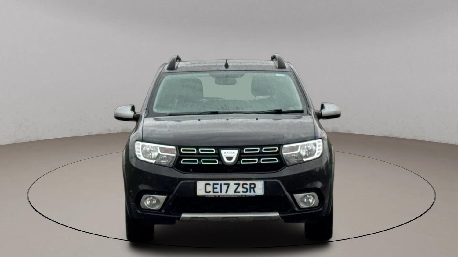 Used Dacia Sandero Stepway 2017 for sale - 76865471: Photo 2