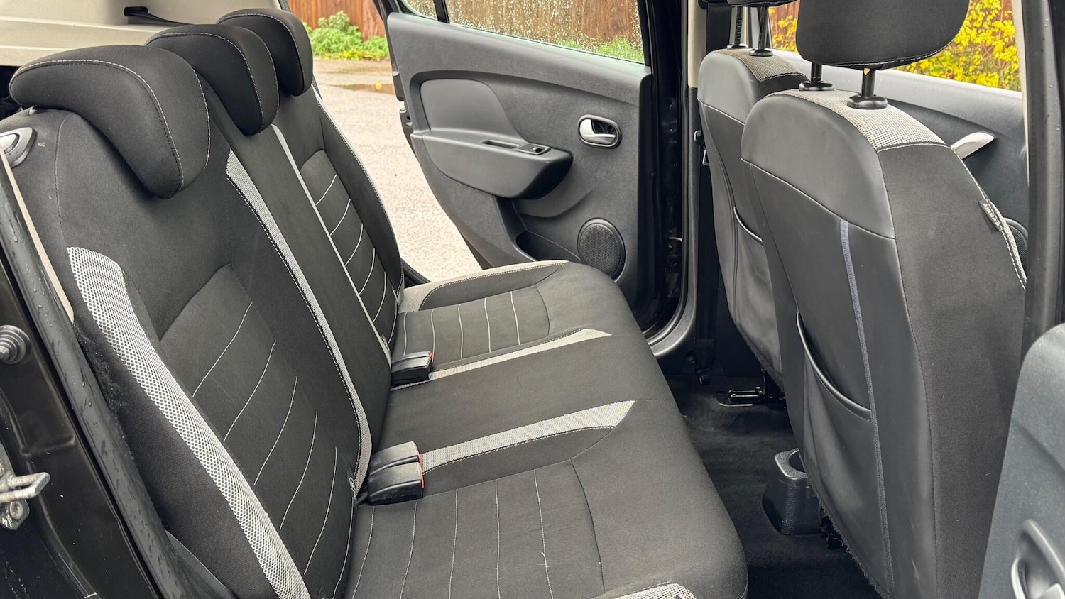 Used Dacia Sandero Stepway 2017 for sale - 76865471: Photo 20