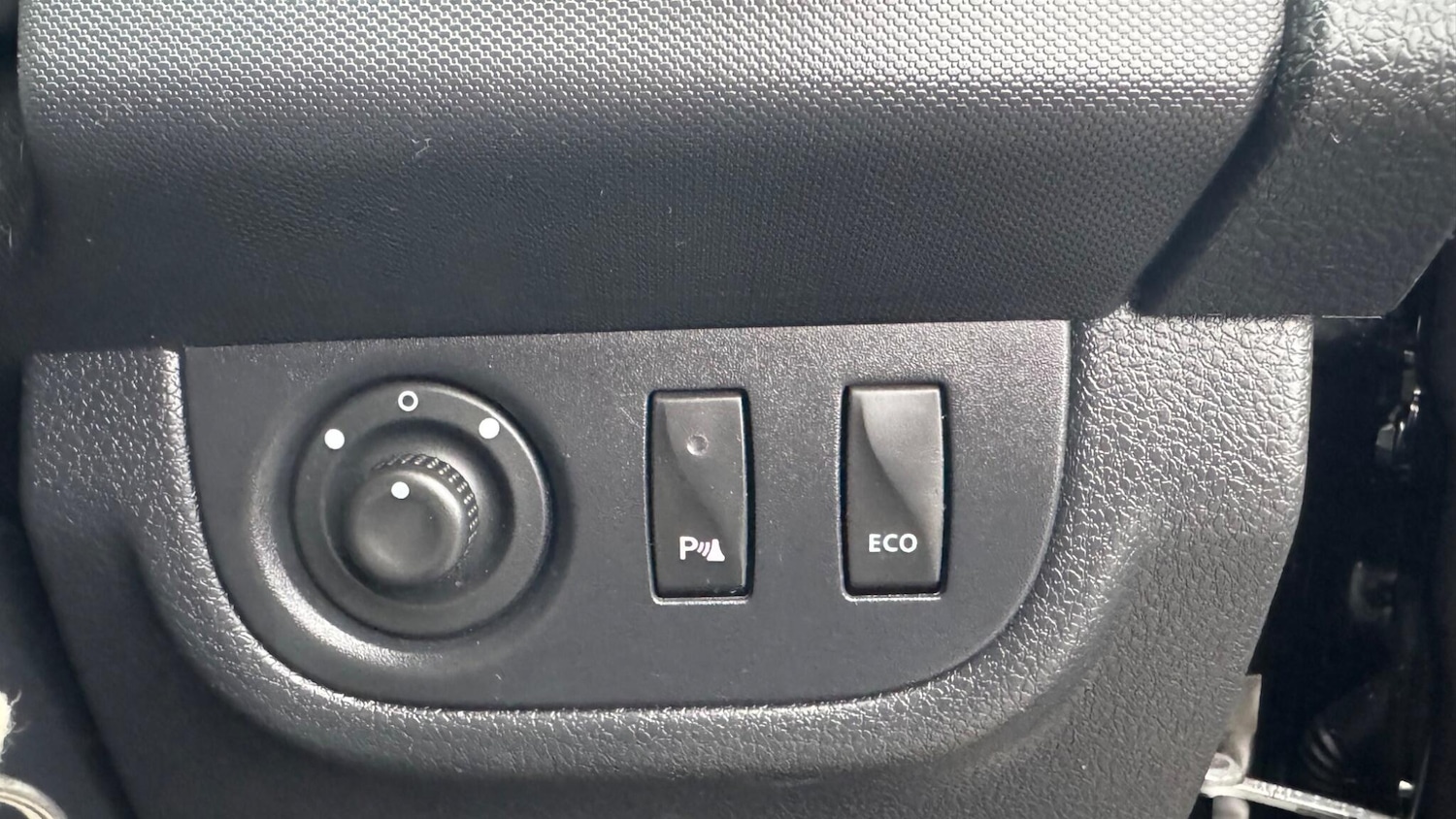 Used Dacia Sandero Stepway 2017 for sale - 76865471: Photo 27