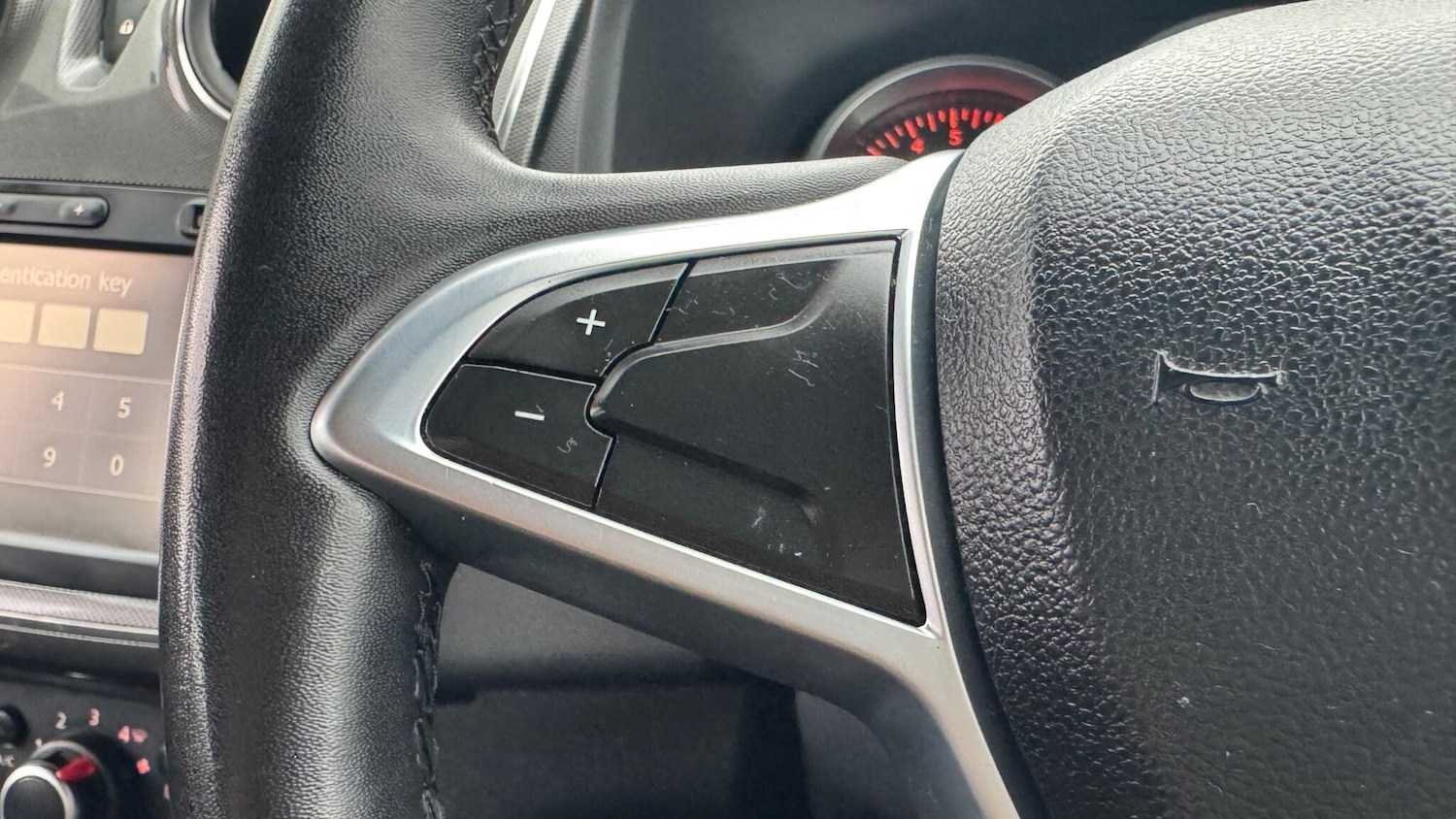 Used Dacia Sandero Stepway 2017 for sale - 76865471: Photo 28