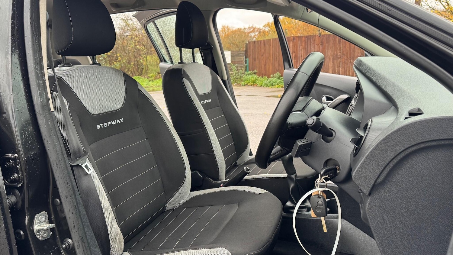 Used Dacia Sandero Stepway 2017 for sale - 76865471: Photo 35