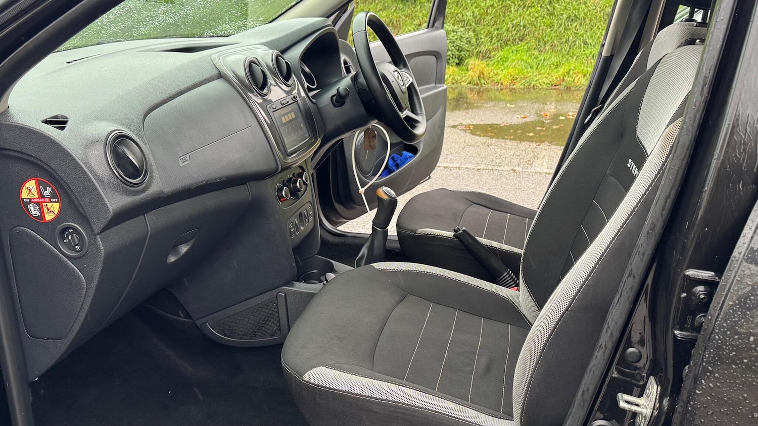 Used Dacia Sandero Stepway 2017 for sale - 76865471: Photo 36